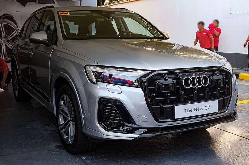Q7 Exterior