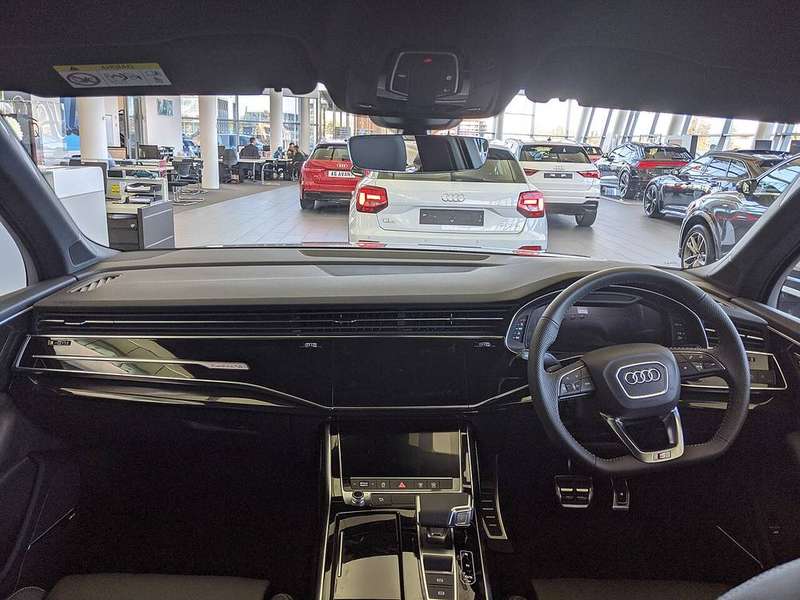 Q7 Interior