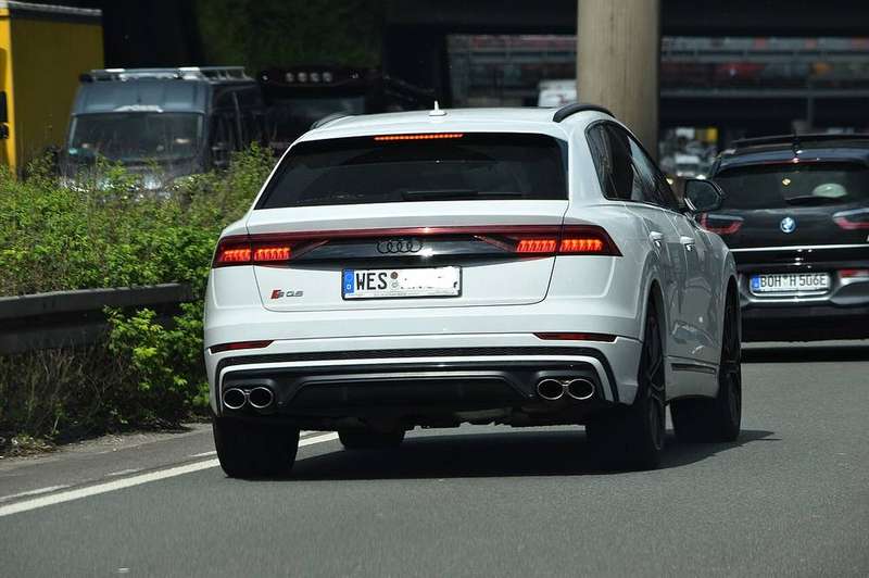 SQ8 Exterior