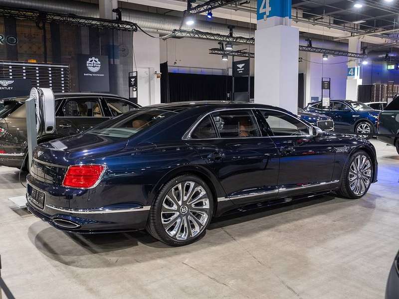 Flying Spur Exterior