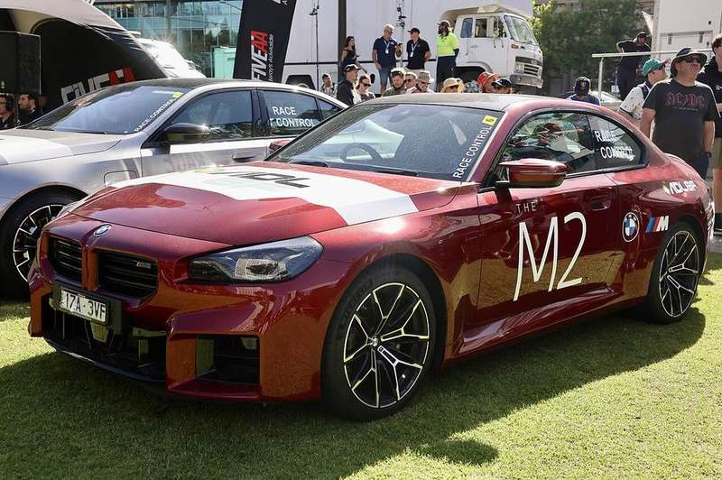 M2 Exterior
