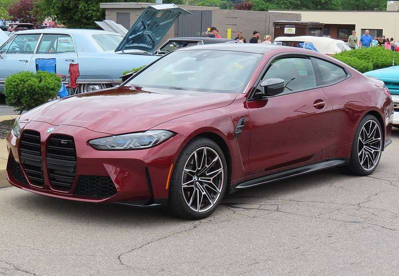 M4 Competition Exterior