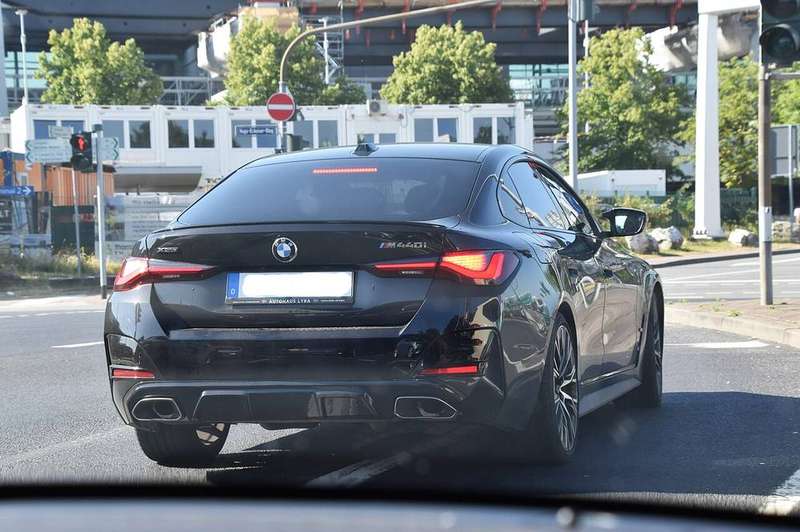 M440i Exterior