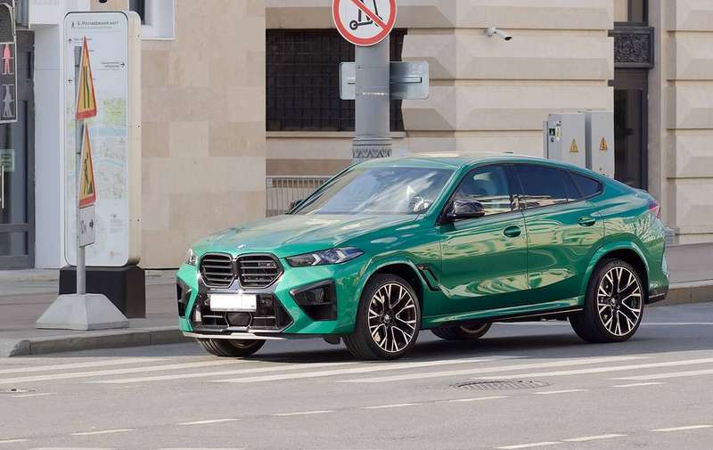 X6 Exterior