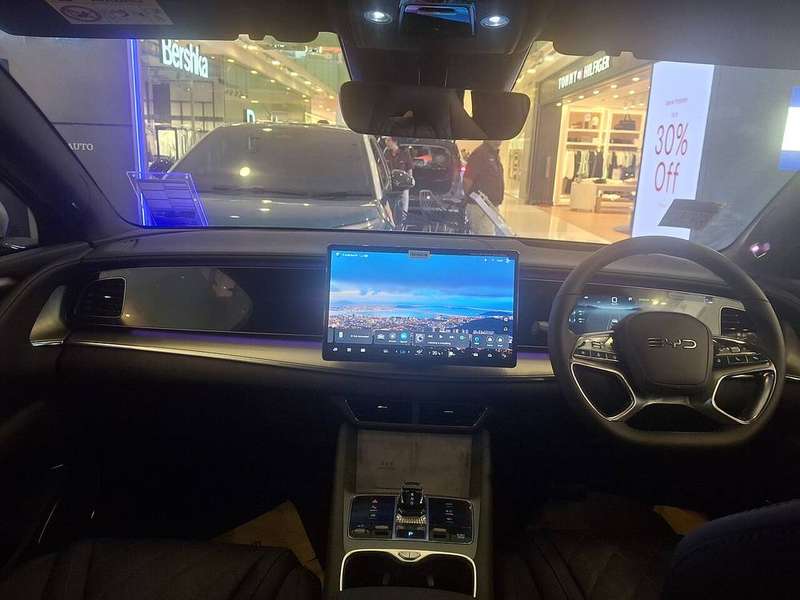 Sealion 7 Interior