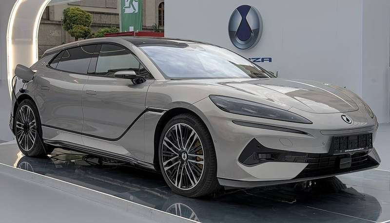 Z9 GT Exterior