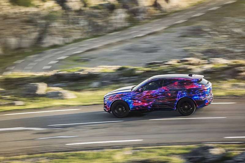 F-Pace Exterior