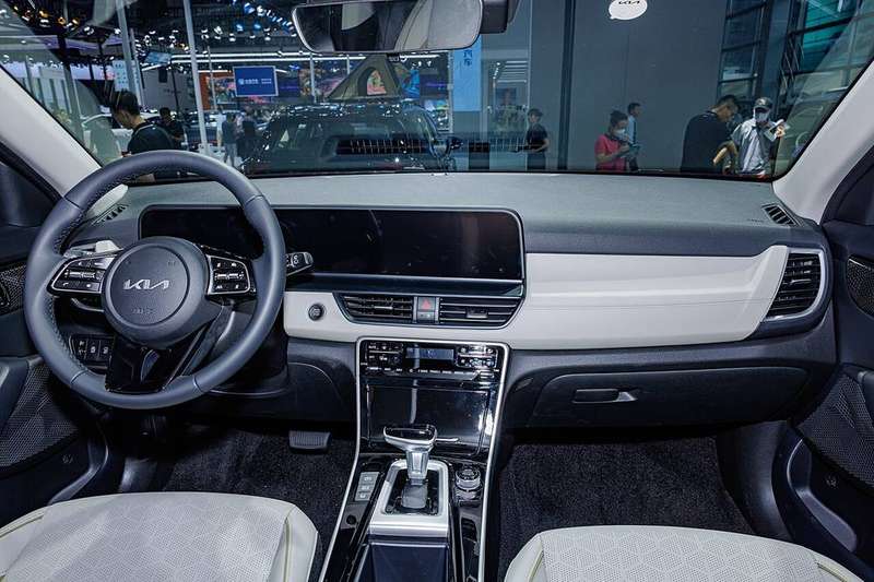 Seltos Interior