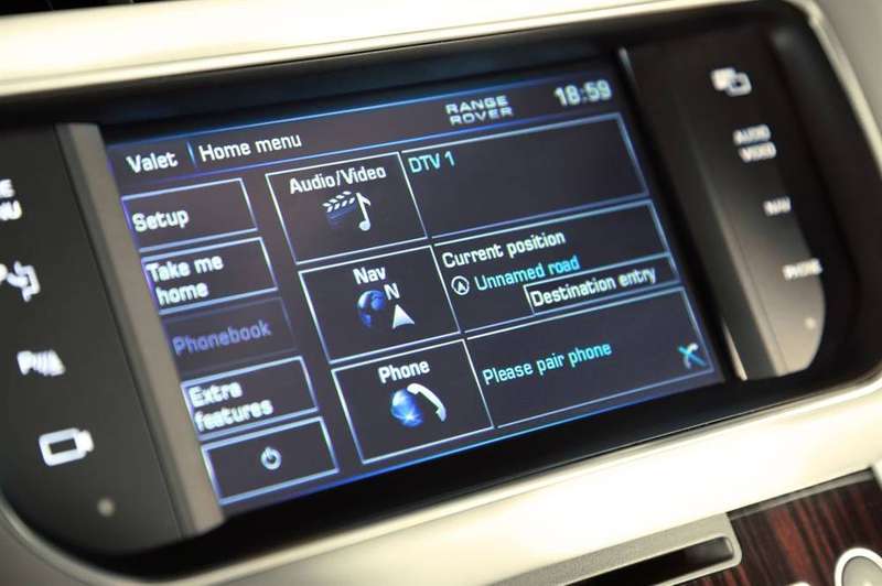 Range Rover Infotainment system