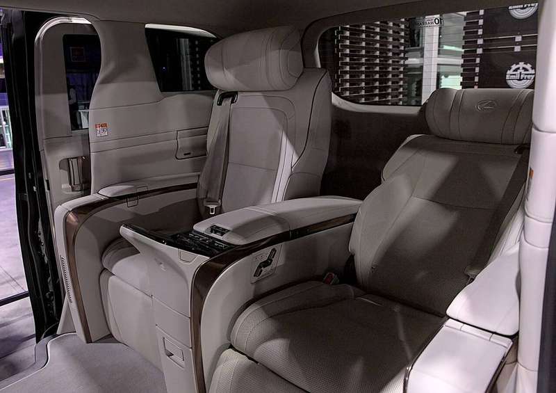 LM Exterior