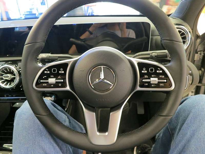 A-Class Limousine Steering wheel