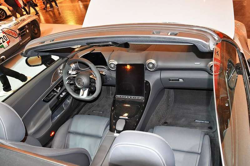 AMG SL Interior