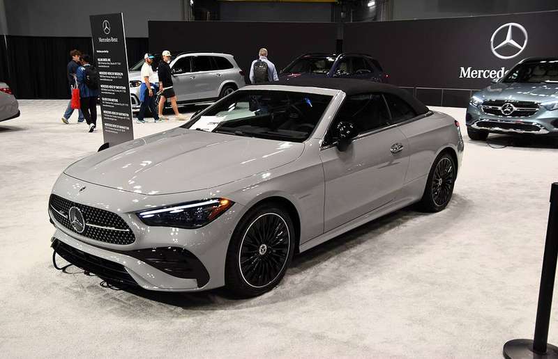 CLE Cabriolet Exterior