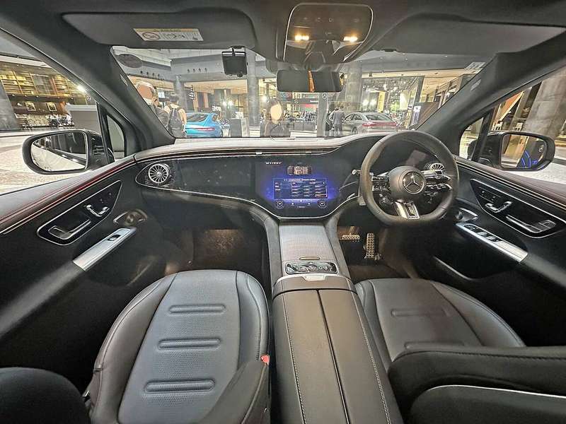 EQE SUV Interior