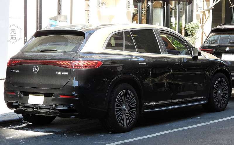 Maybach EQS SUV Exterior