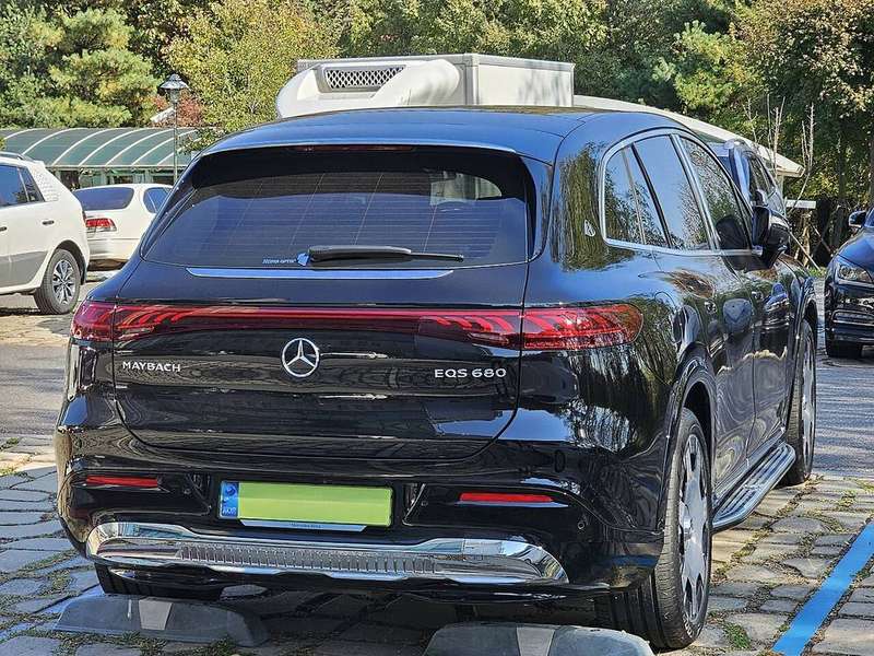 Maybach EQS SUV Exterior