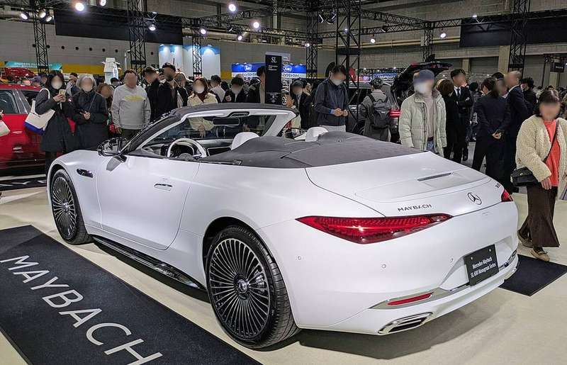 Maybach SL 680 Exterior