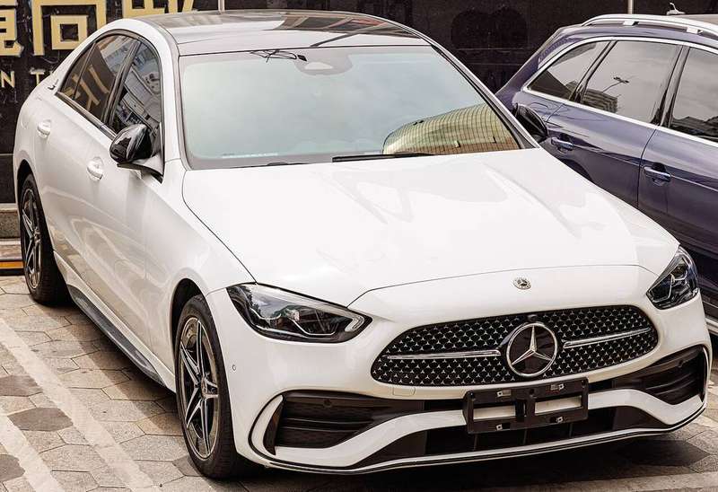 V-Class Exterior