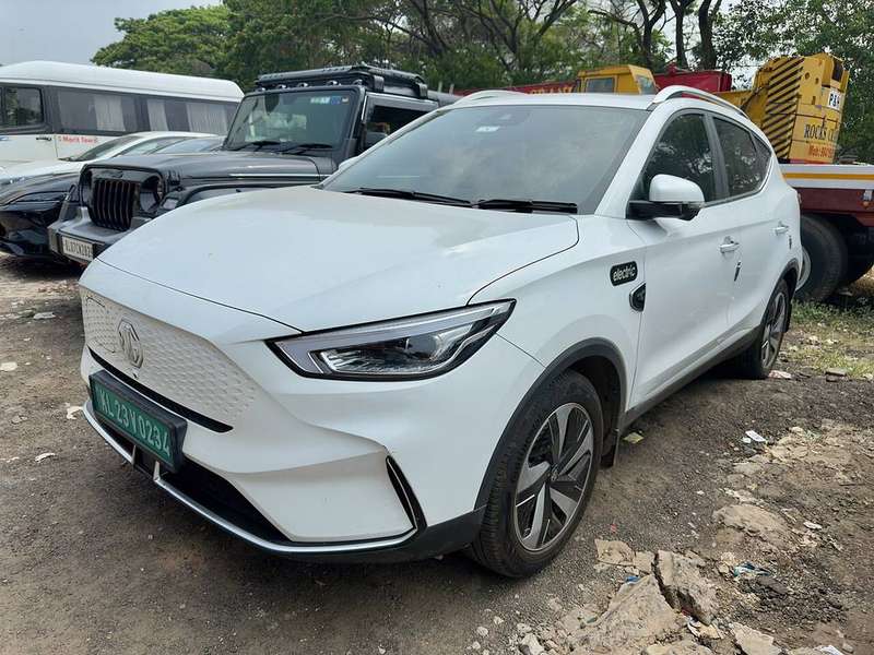 ZS EV Exterior