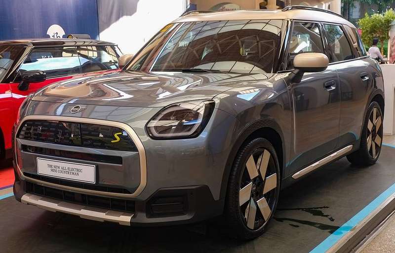 Countryman Electric Exterior