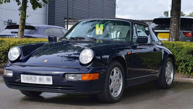 911 Exterior