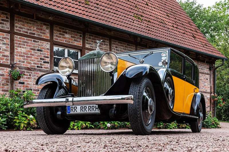 Phantom Exterior