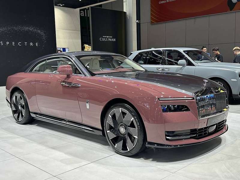 Spectre Exterior