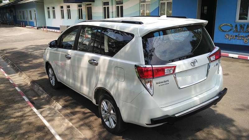 Innova Crysta Exterior