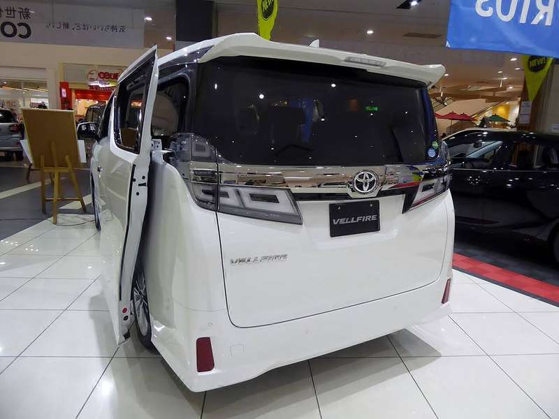 Vellfire Seats
