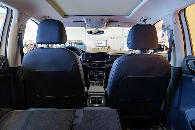 Tayron Interior